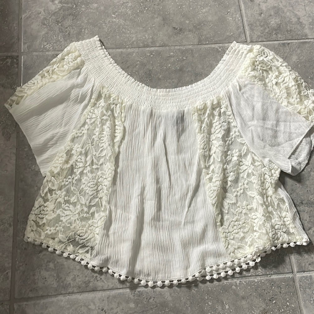 AMBIANCE OFF WHITE TOP